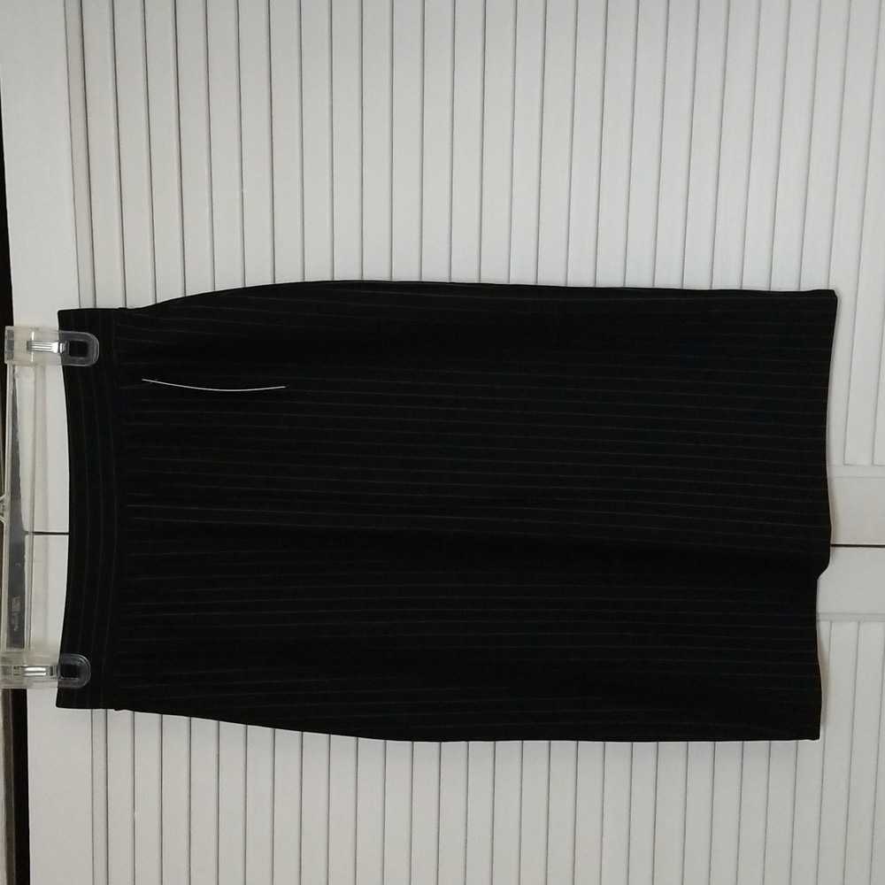 PINSTRIPED SKIRT